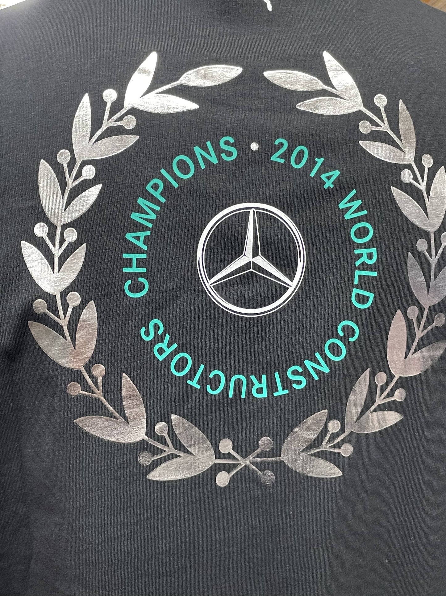 Premium Fan T-Shirt in schwarz mit diversen Aufdrucken F1 World Champion 2014