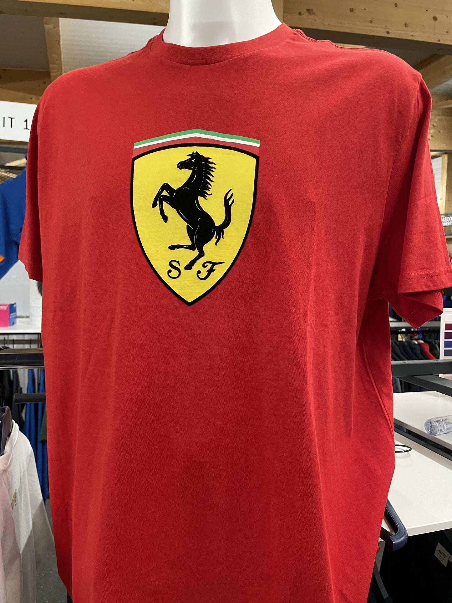 Original Premium T-Shirt rot mit gedrucktem Logo Ferrari